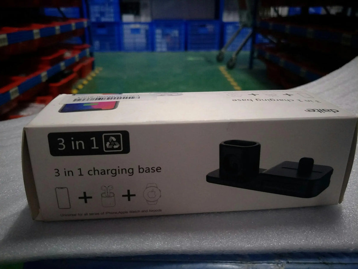 Packaging box of 3-in-1 mobile phone charging base compatible with iPhone, AirPods, and iWatch charging stand